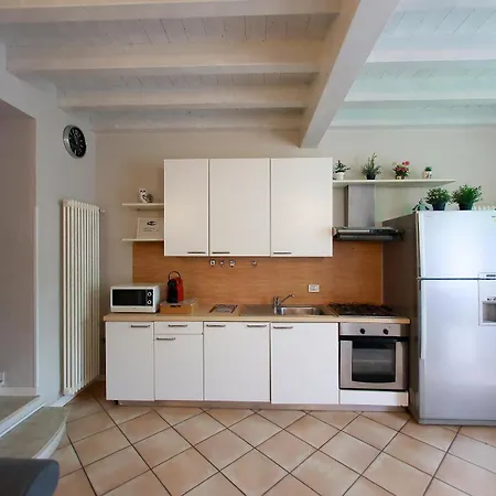 5 Borgo Di Garda